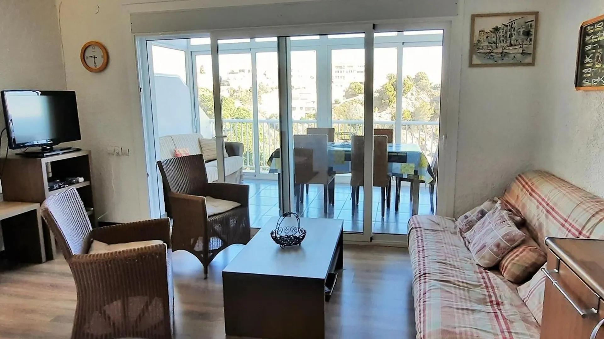 Apartamento En Llanca Con Gran Terraza, Admite Mascotas, Cerca De La Playa - Es-170-7