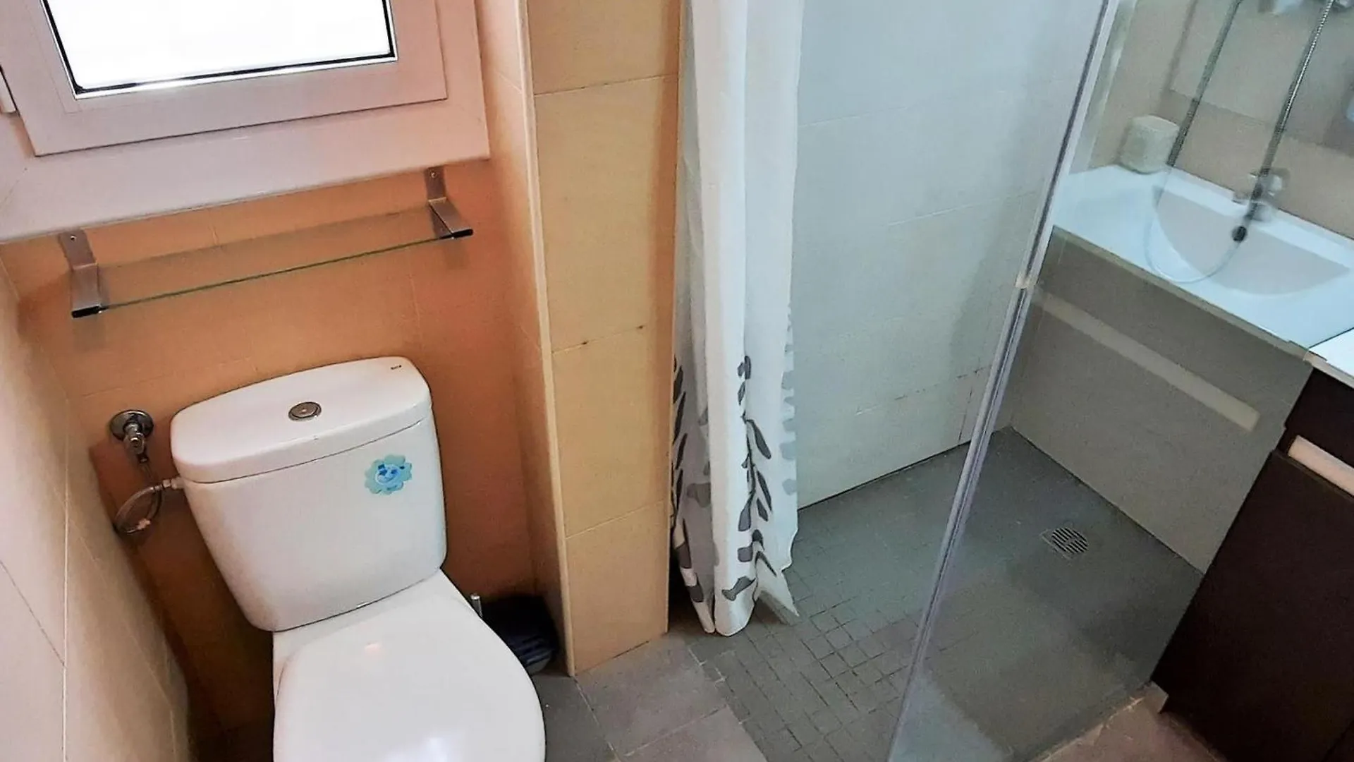 Apartamento En Llanca Con Gran Terraza, Admite Mascotas, Cerca De La Playa - Es-170-7